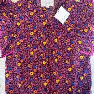 NWT  “The Shirt” Vibrant Floral Top Size Small